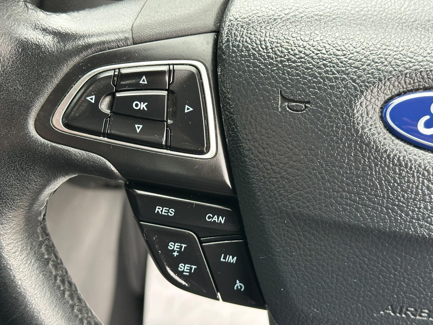 Used Ford Focus for sale - 77909007: Photo 40