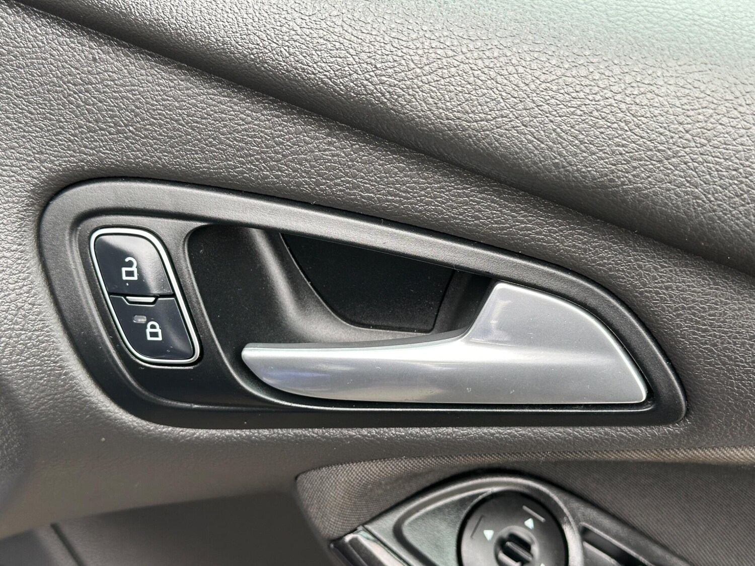 Used Ford Focus for sale - 77909007: Photo 42