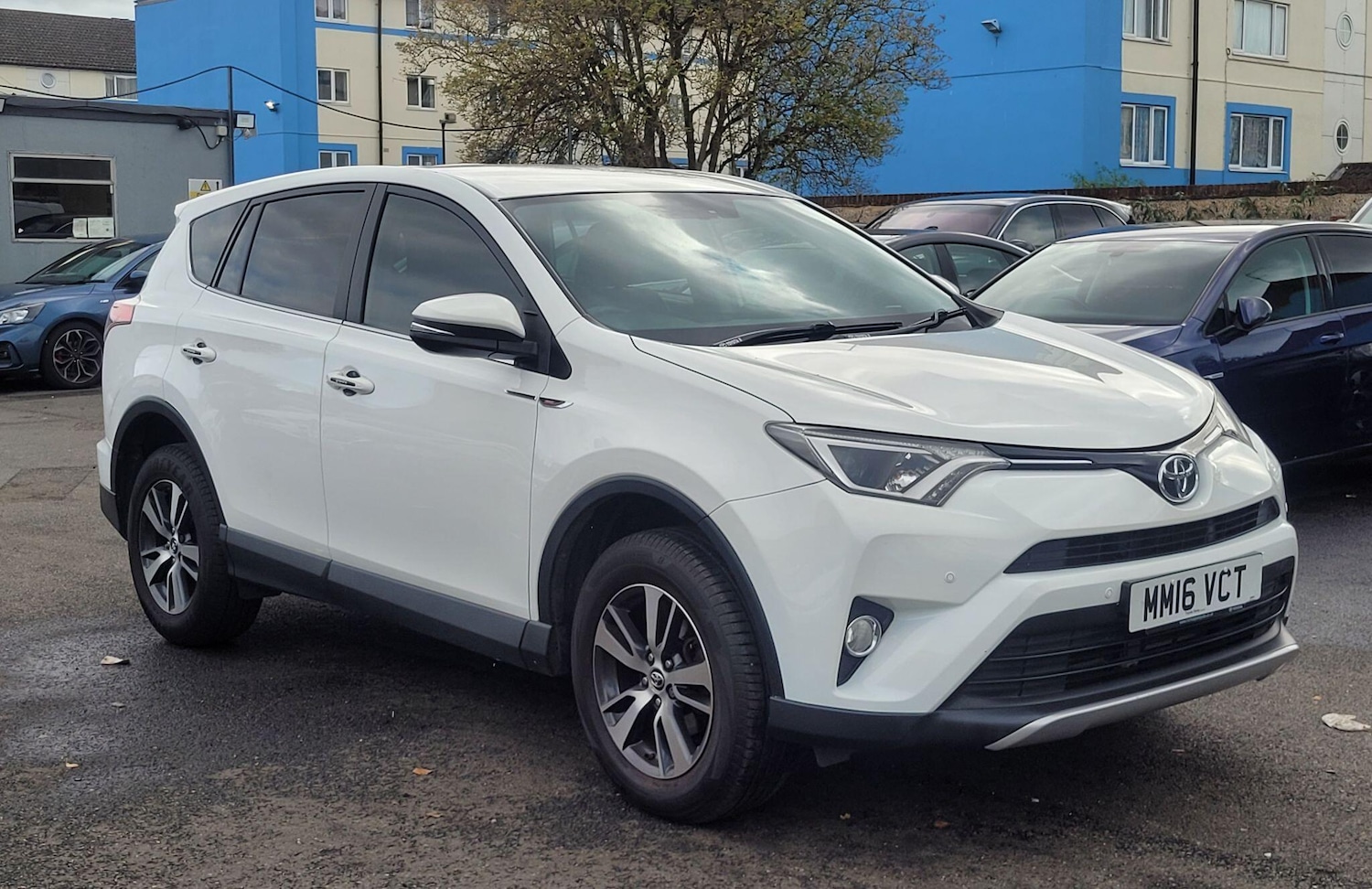 Used Toyota RAV4 2016 for sale - 76336623: Photo 1