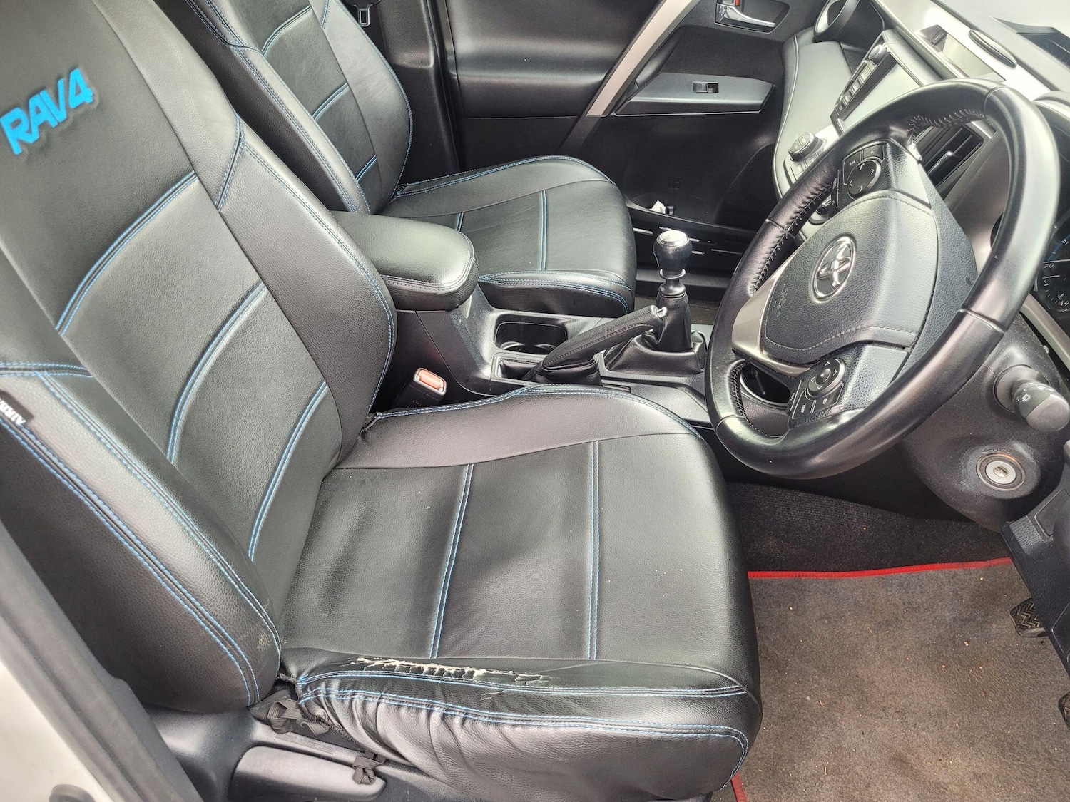 Used Toyota RAV4 2016 for sale - 76336623: Photo 9