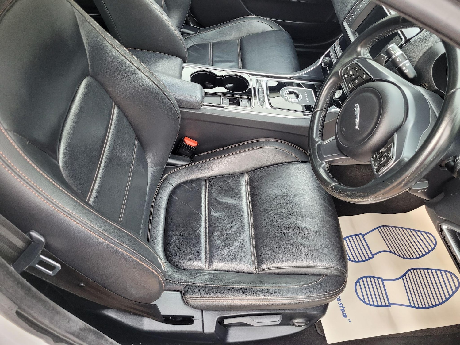 Used Jaguar XE 2015 for sale - 76831819: Photo 22