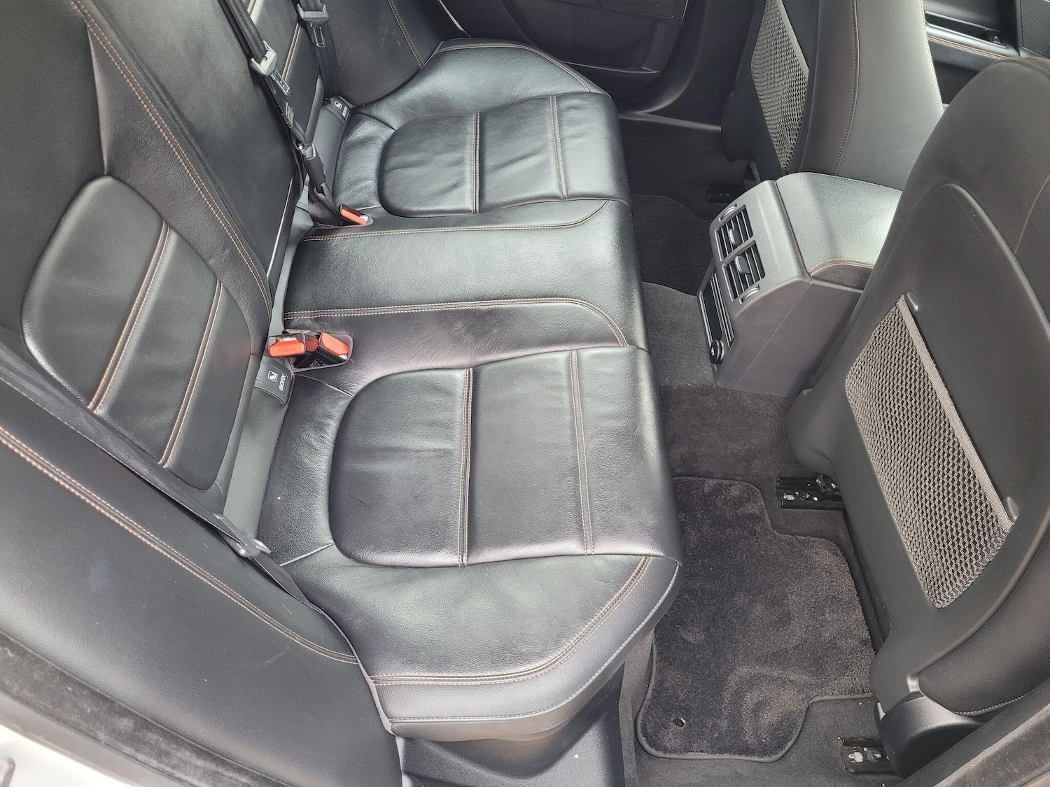 Used Jaguar XE 2015 for sale - 76831819: Photo 28