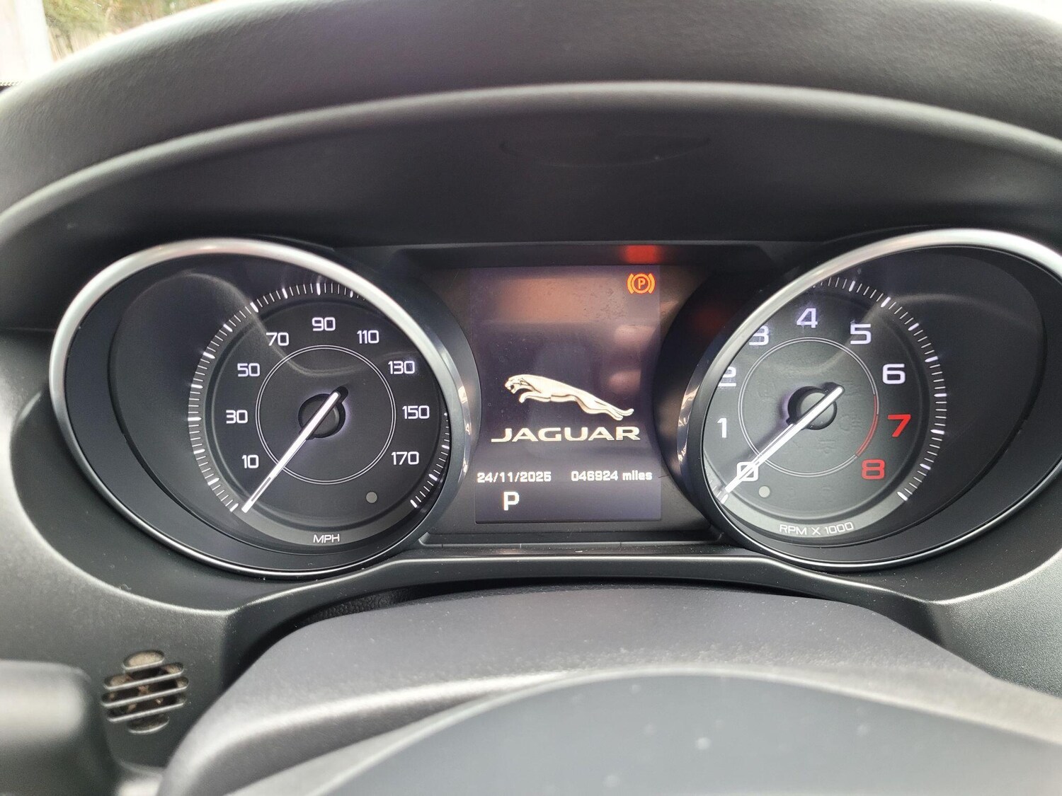 Used Jaguar XE 2015 for sale - 76831819: Photo 62