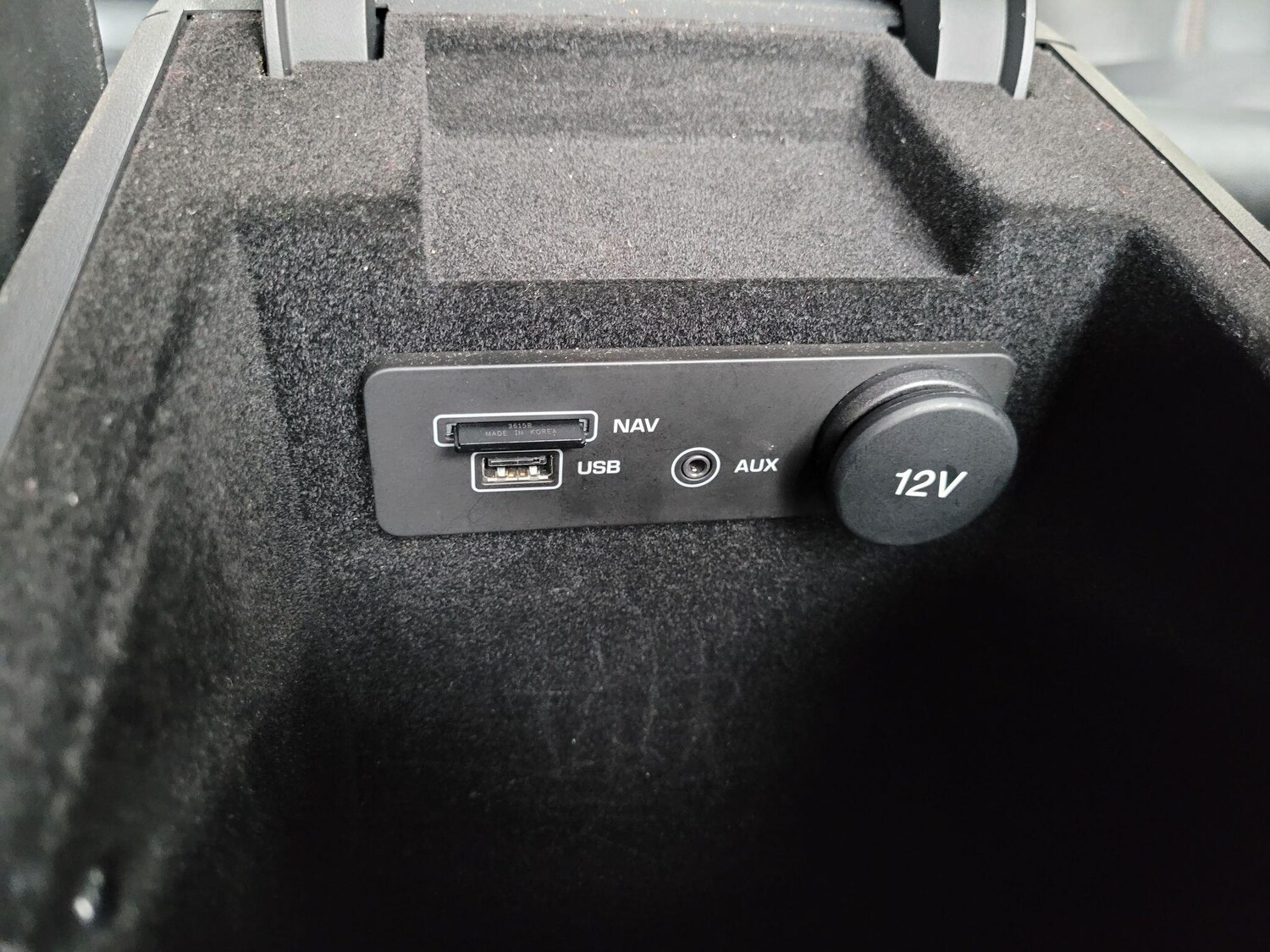 Used Jaguar XE 2015 for sale - 76831819: Photo 65