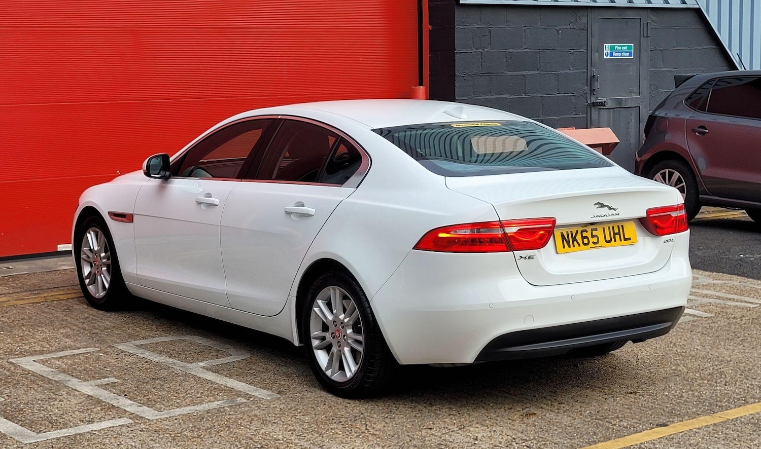 Used Jaguar XE 2015 for sale - 76831819: Photo 8