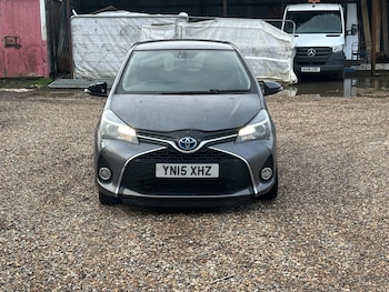 Used Toyota Yaris 2015 for sale - 77386636: Photo