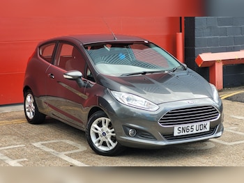 Used Ford Fiesta 2015 for sale - 75658003: Photo