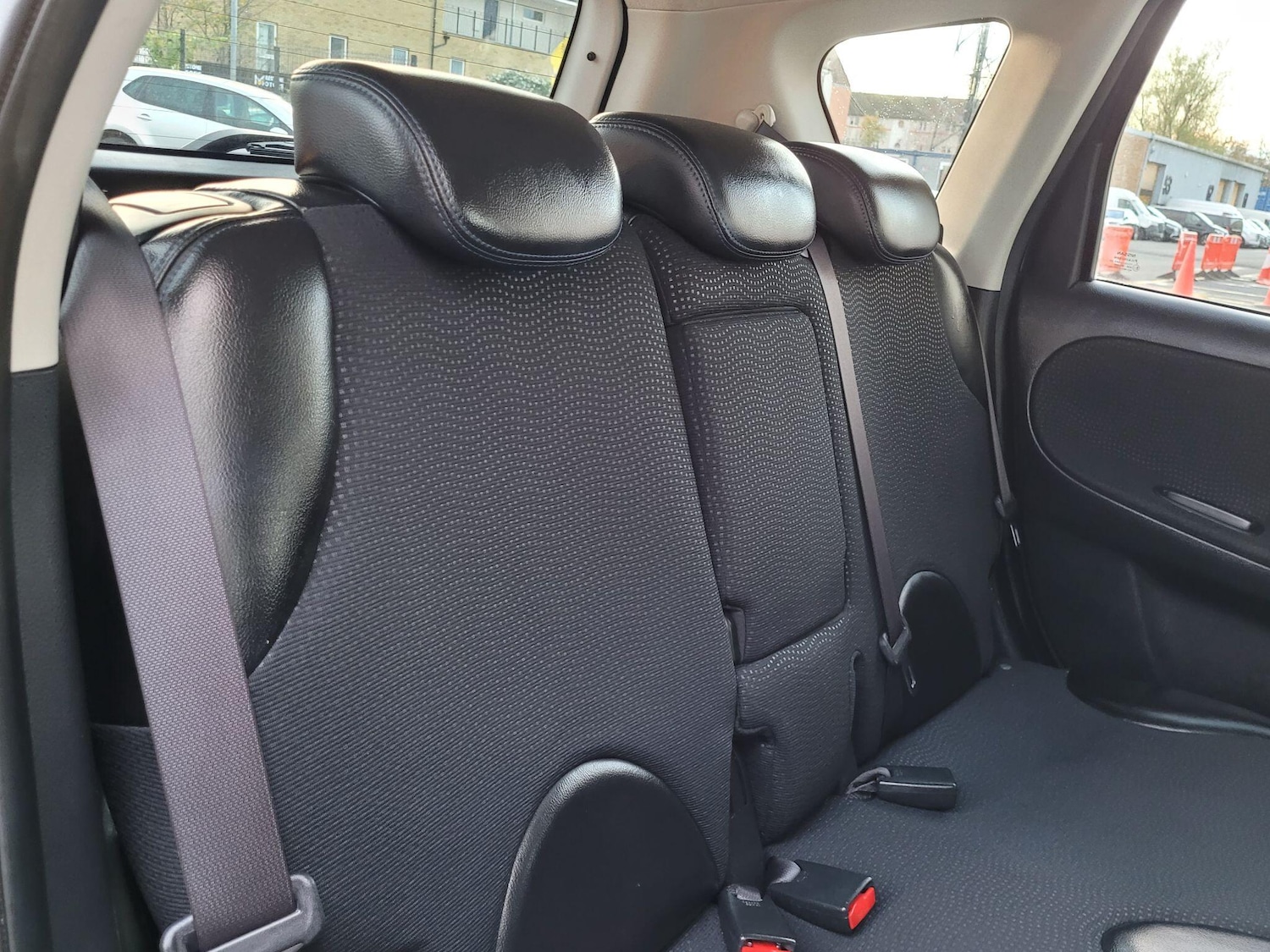 Used Nissan Note 2012 for sale - 76633926: Photo 20