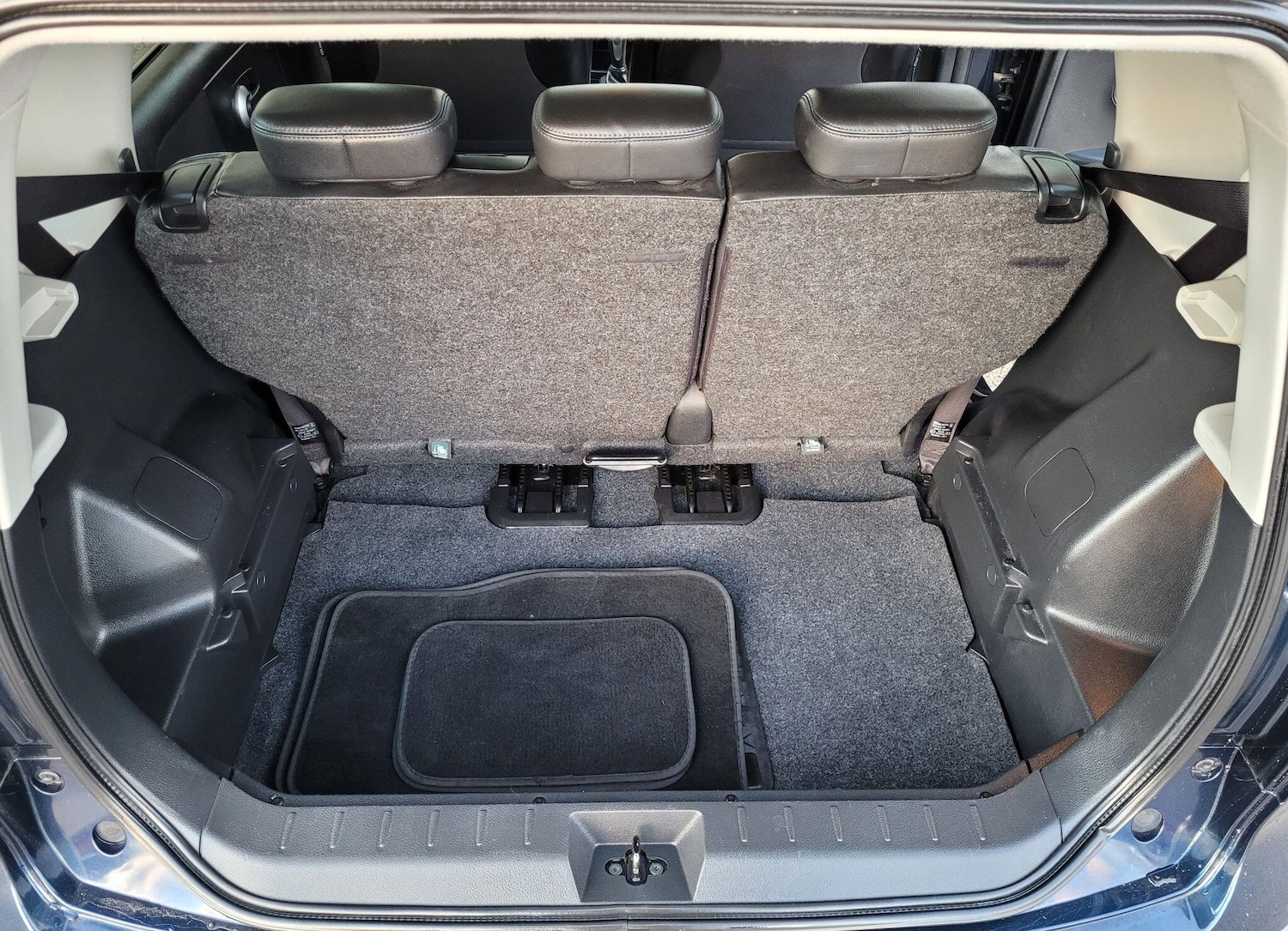 Used Nissan Note 2012 for sale - 76633926: Photo 46