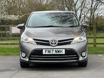 Used Toyota Verso 2017 for sale - 78462377: Photo