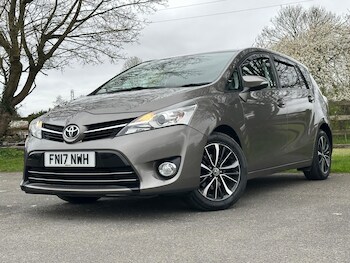 Used Toyota Verso 2017 for sale - 78462377: Photo