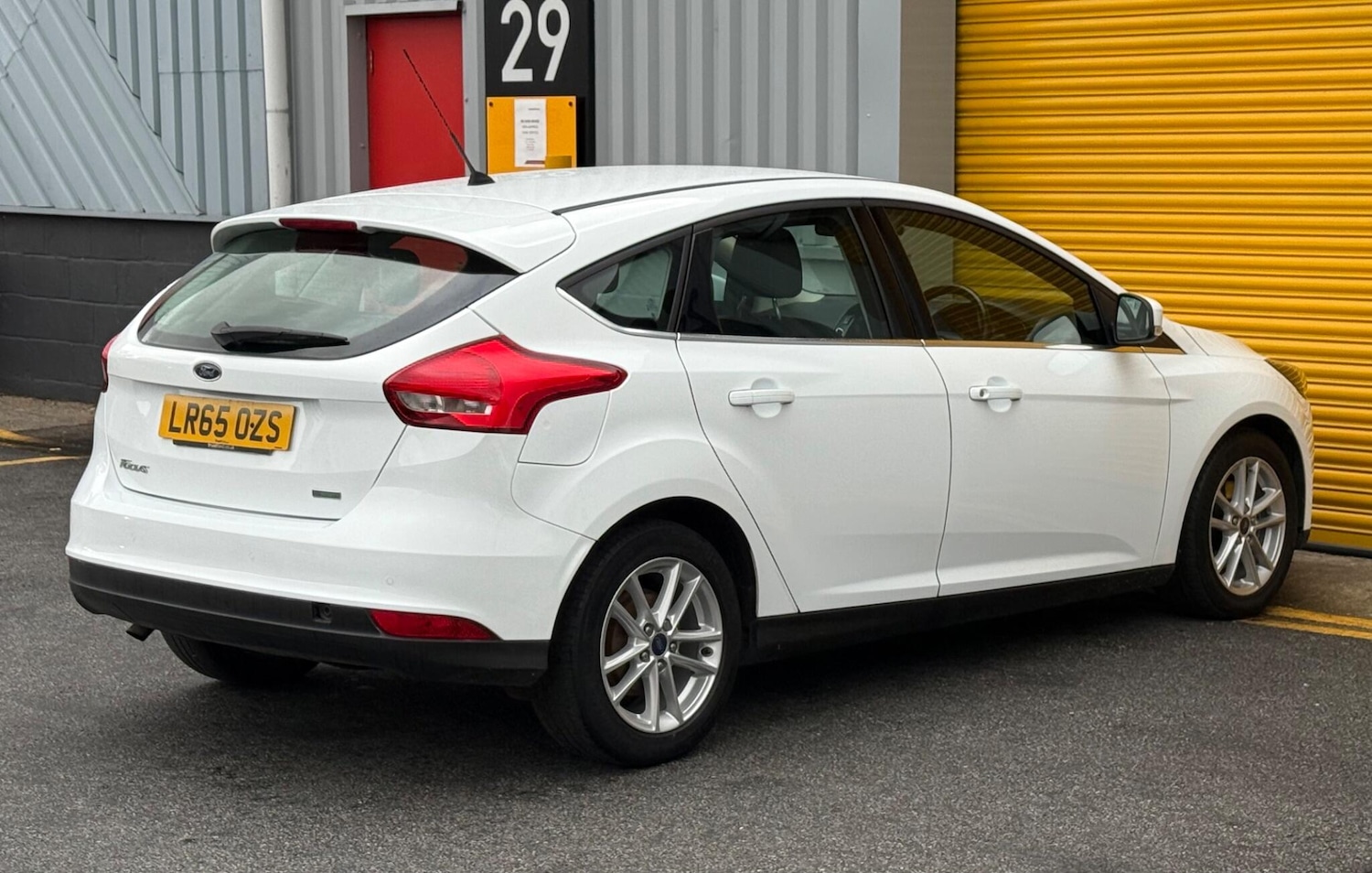 Used Ford Focus 2015 for sale - 76138027: Photo 10