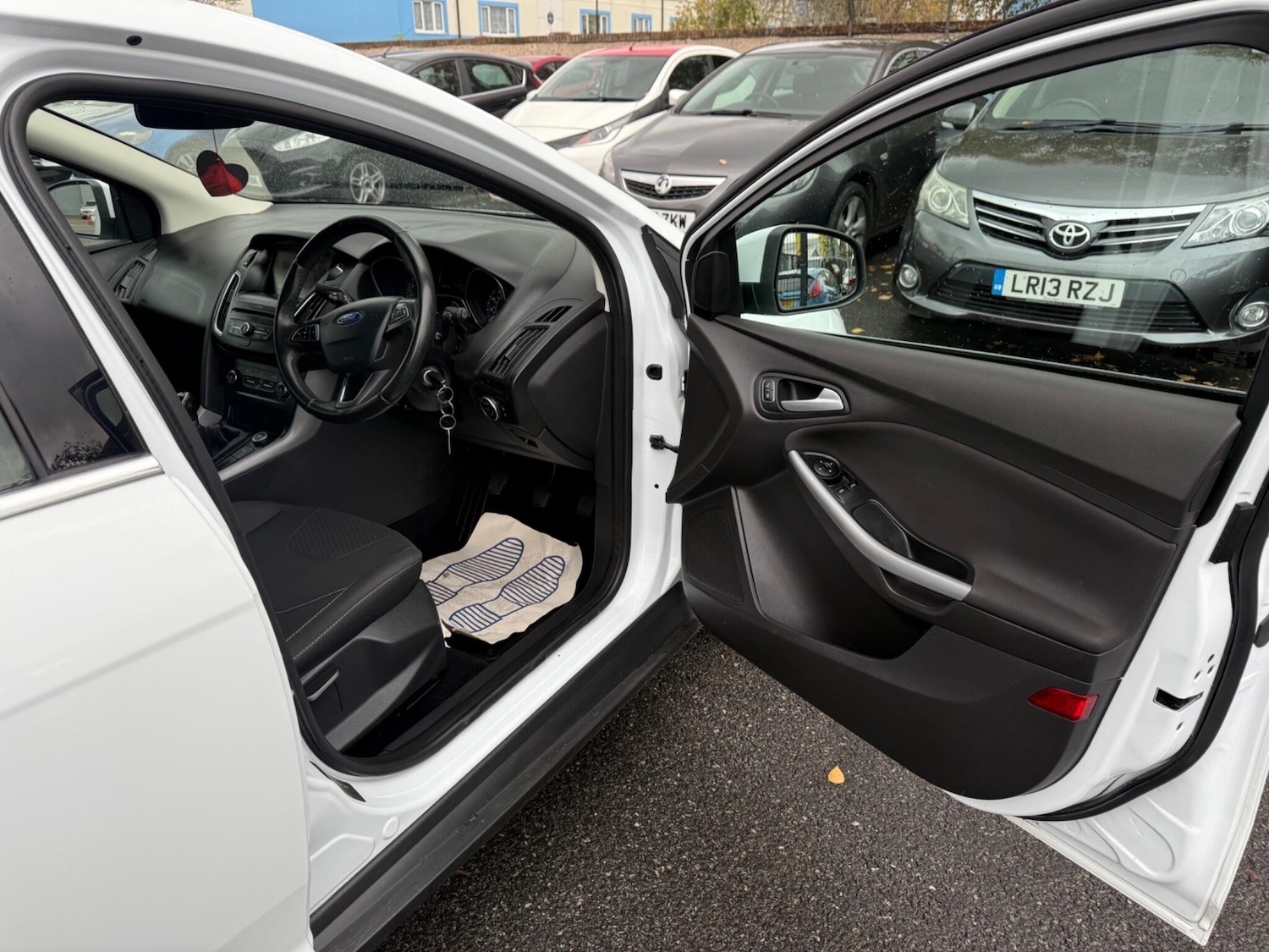 Used Ford Focus 2015 for sale - 76138027: Photo 15