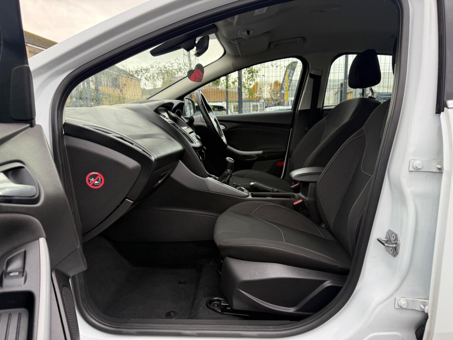 Used Ford Focus 2015 for sale - 76138027: Photo 22