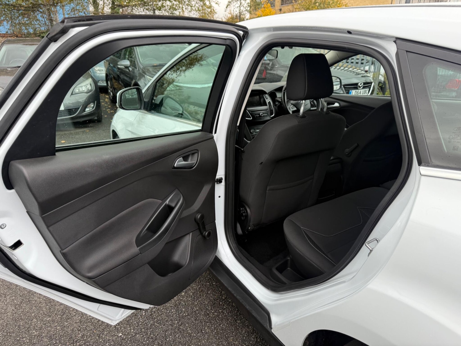 Used Ford Focus 2015 for sale - 76138027: Photo 26