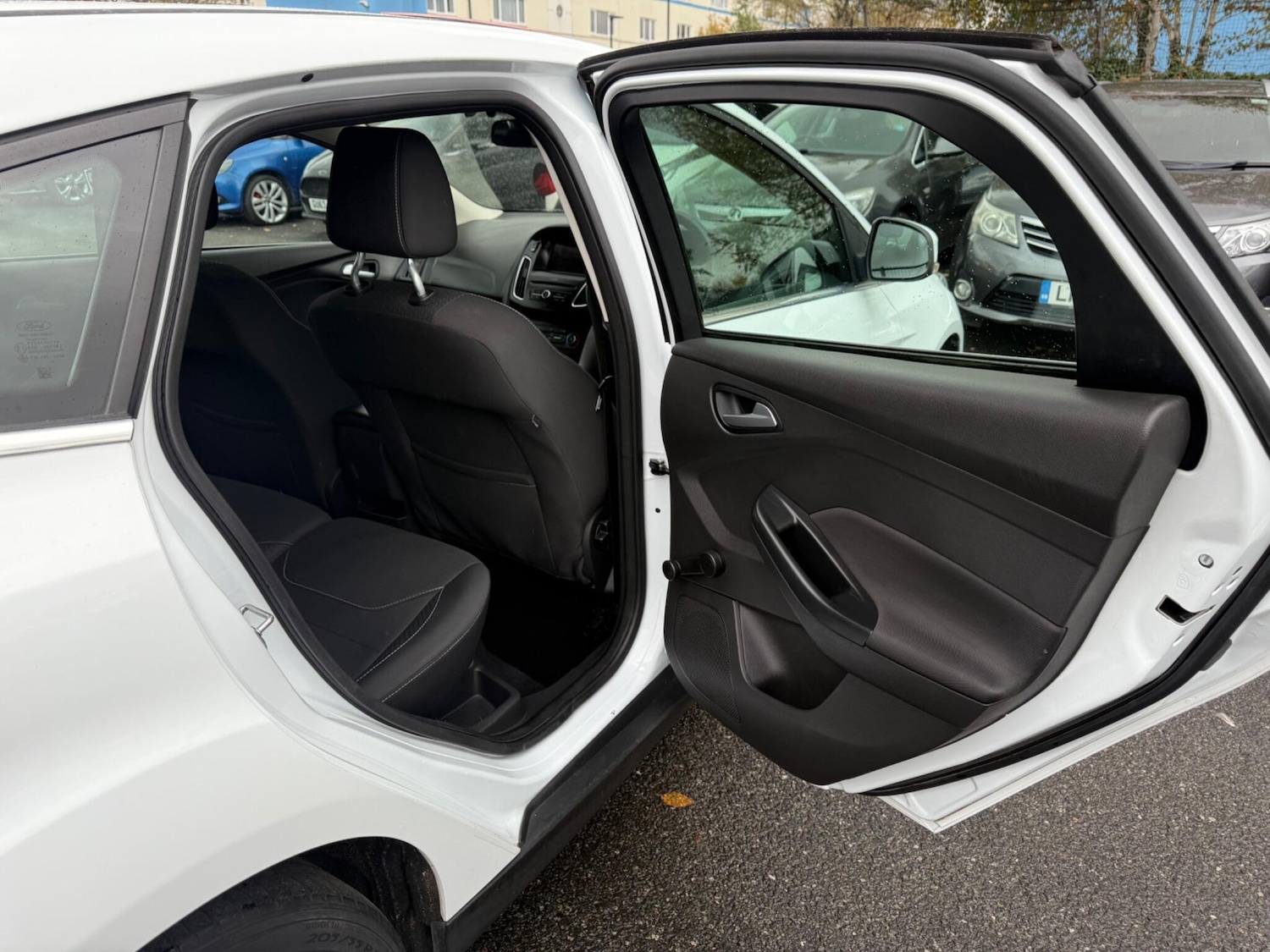 Used Ford Focus 2015 for sale - 76138027: Photo 30