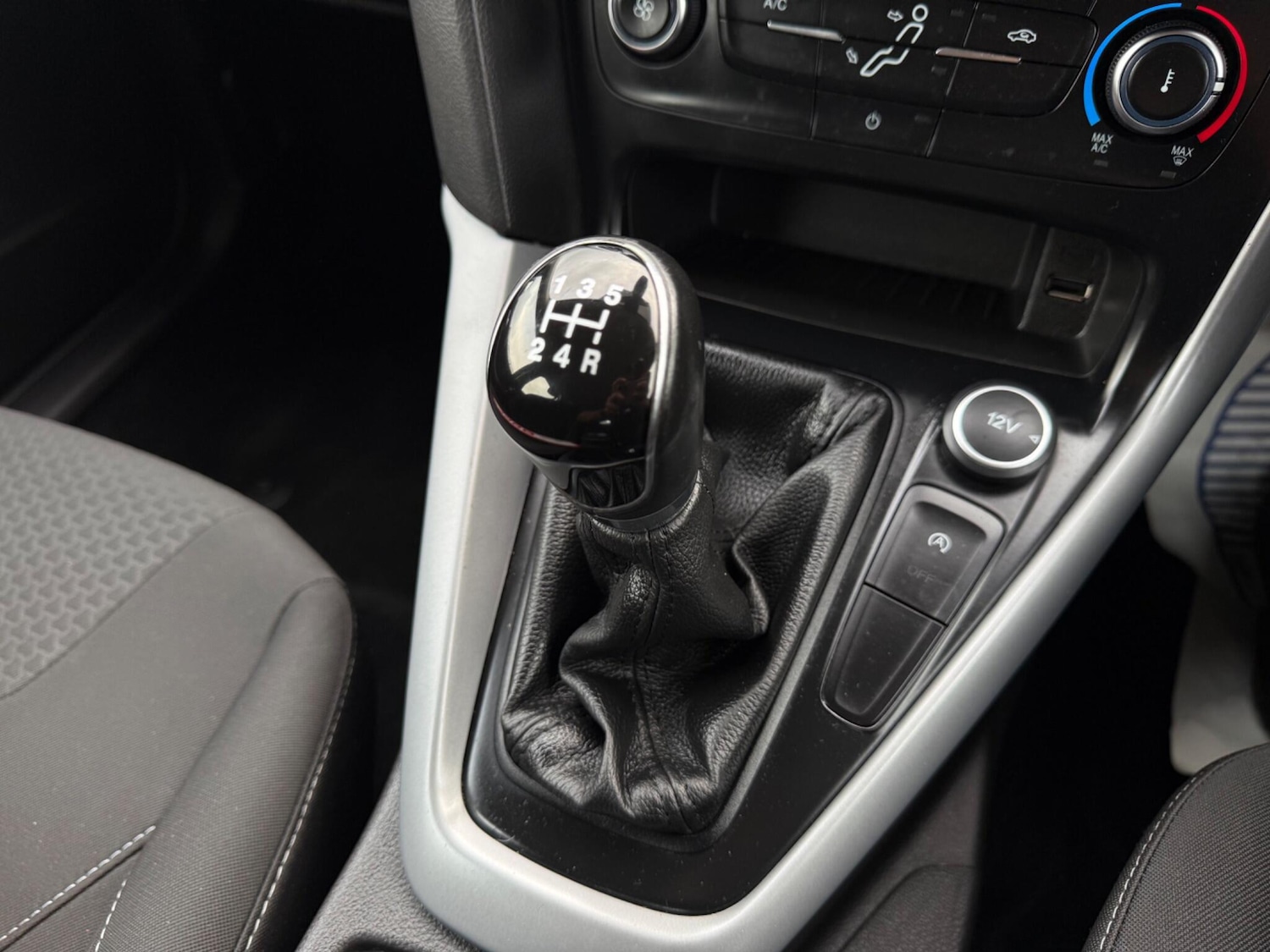 Used Ford Focus 2015 for sale - 76138027: Photo 46