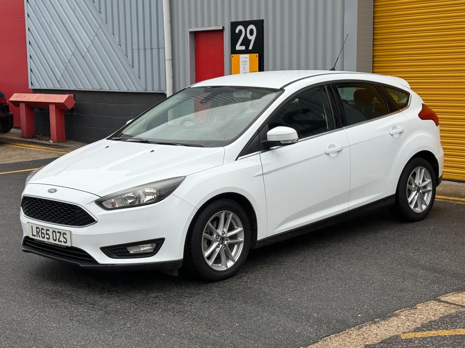 Used Ford Focus 2015 for sale - 76138027: Photo 6