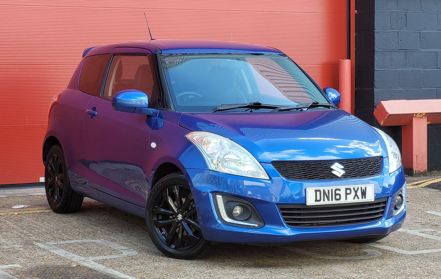 Used Suzuki Swift 2016 for sale - 76336787: Photo 1