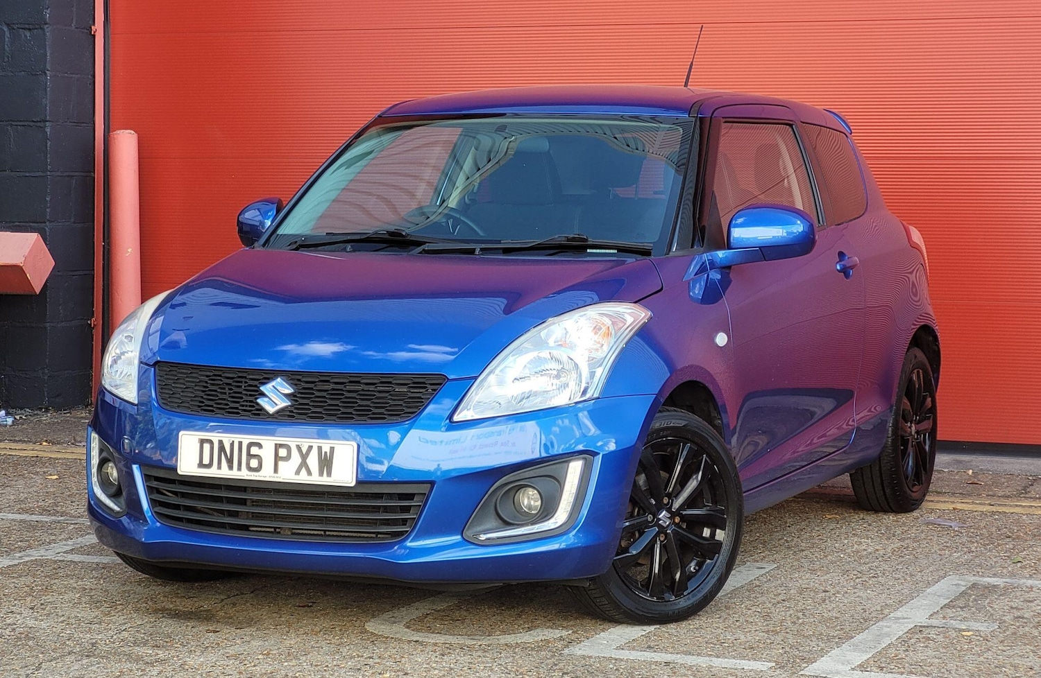 Used Suzuki Swift 2016 for sale - 76336787: Photo 2