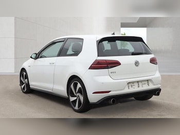 Used Volkswagen Golf 2017 for sale - 79116880: Photo