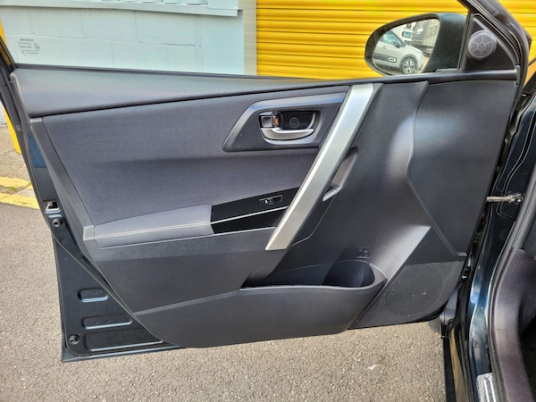 Used Toyota Auris 2014 for sale - 76072423: Photo 26