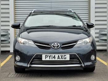 Used Toyota Auris 2014 for sale - 76072423: Photo 3