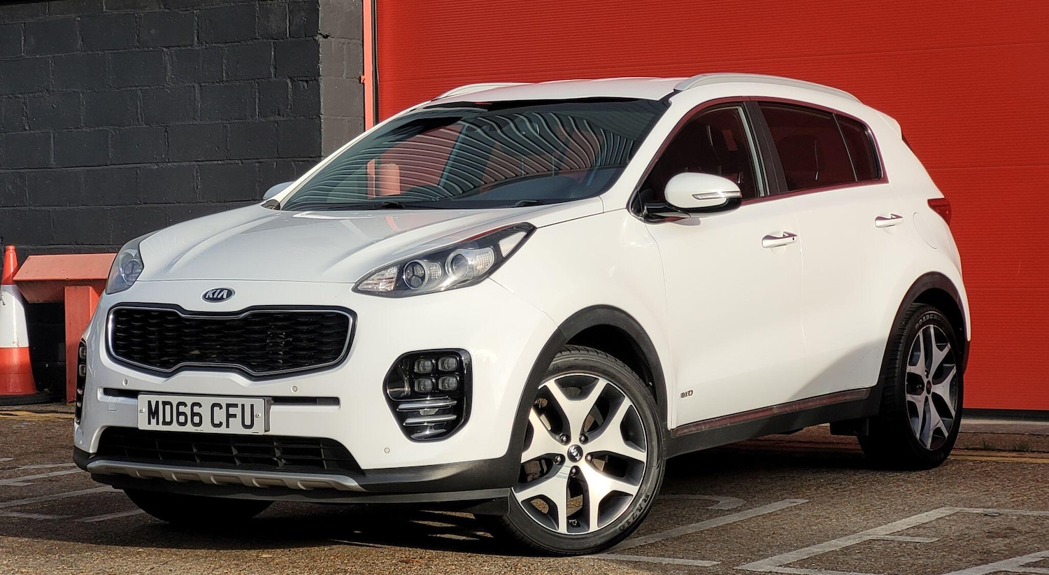 Used Kia Sportage 2017 for sale - 76831811: Photo 2