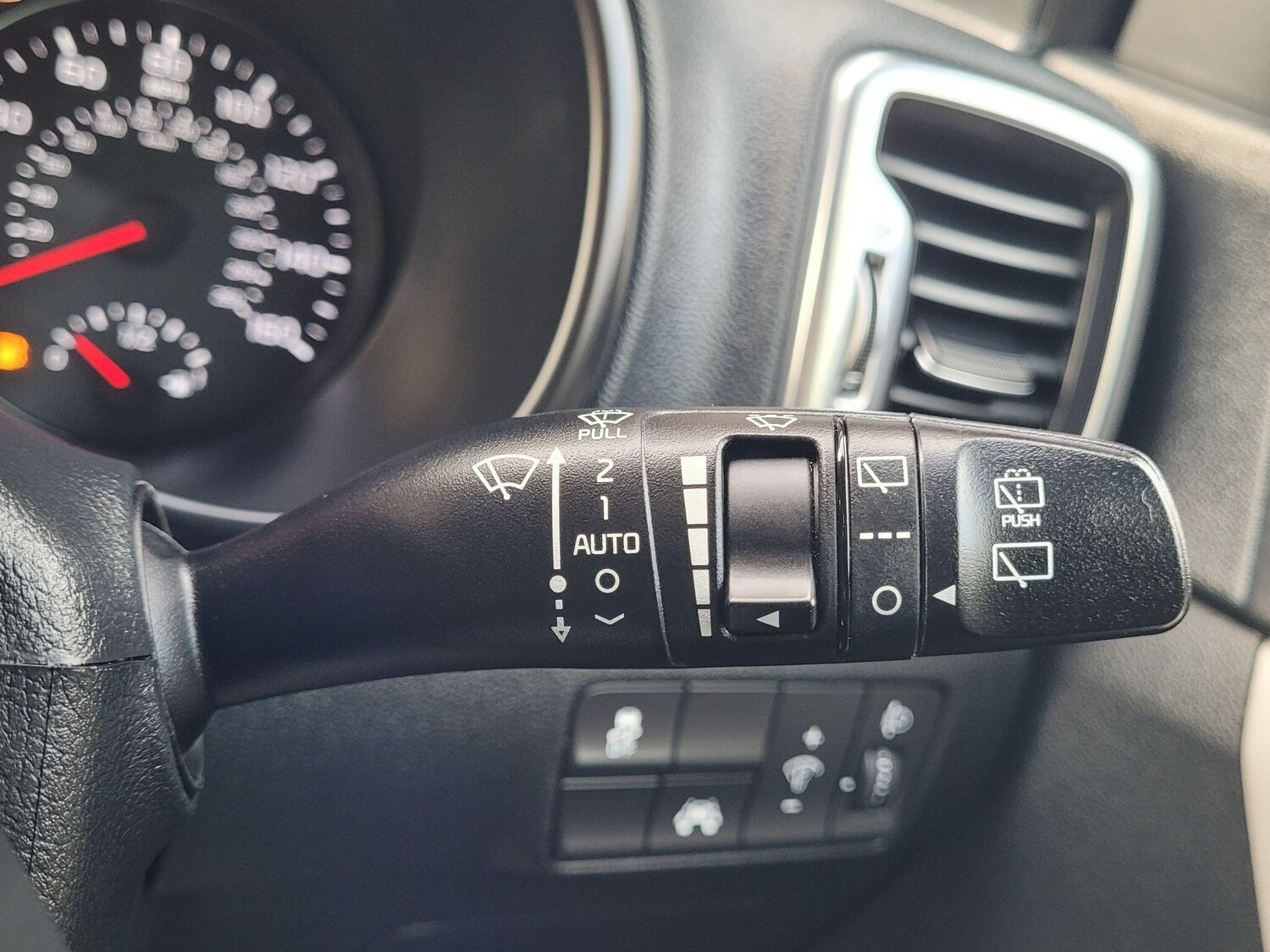 Used Kia Sportage 2017 for sale - 76831811: Photo 33