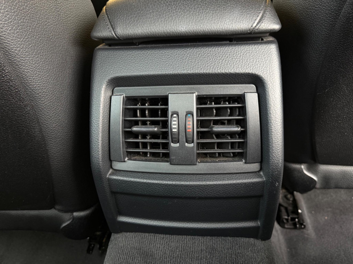 Used BMW 3 Series 2015 for sale - 76348806: Photo 33