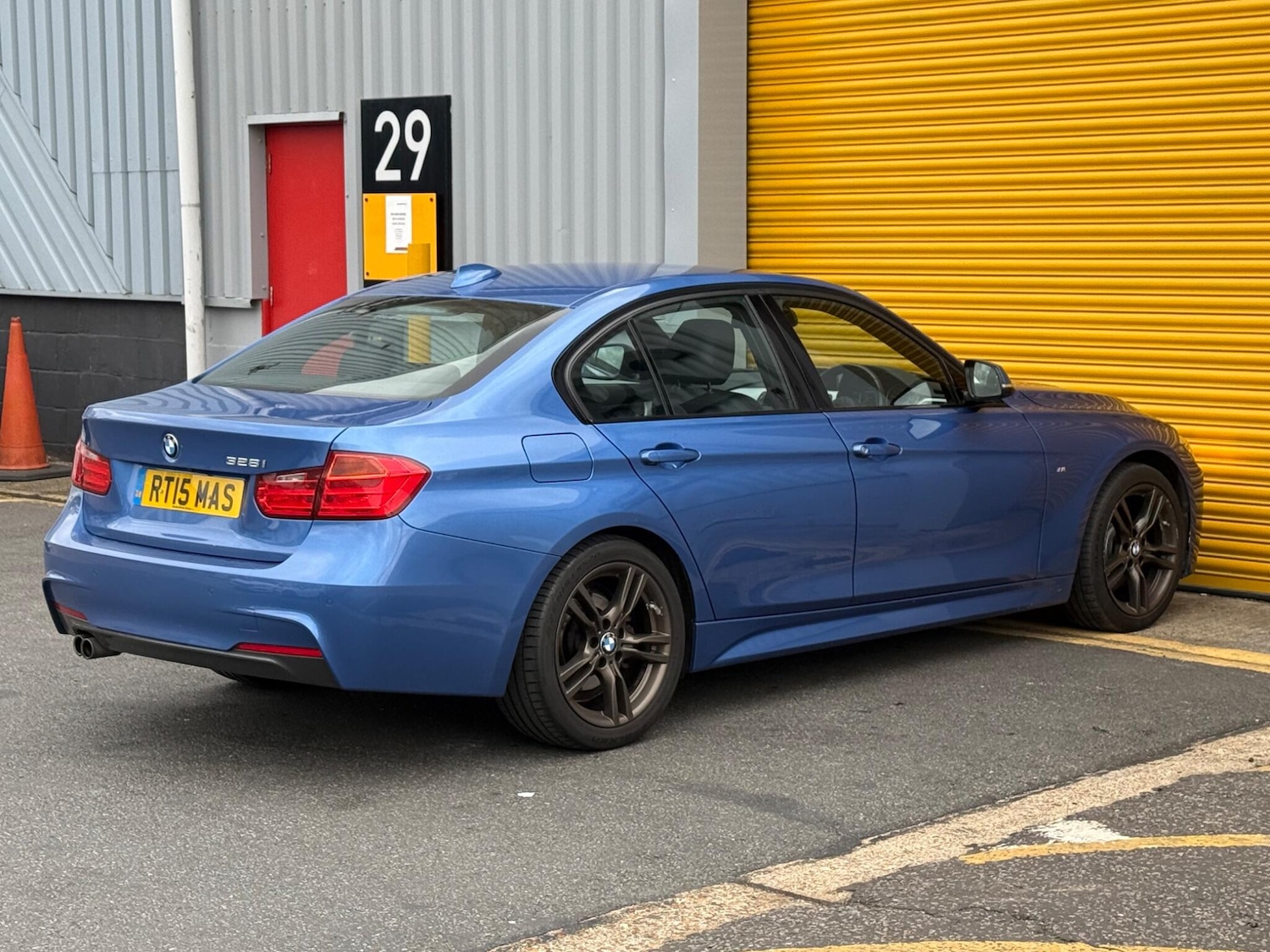 Used BMW 3 Series 2015 for sale - 76348806: Photo 8