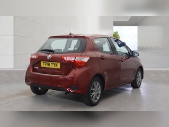Used Toyota Yaris 2018 for sale - 79440675: Photo