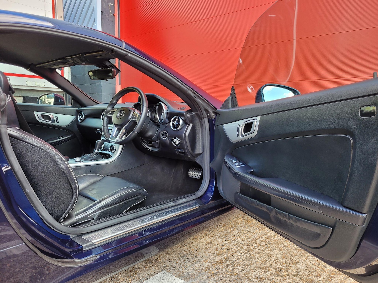 Used Mercedes-Benz SLK 2013 for sale - 76441408: Photo 18