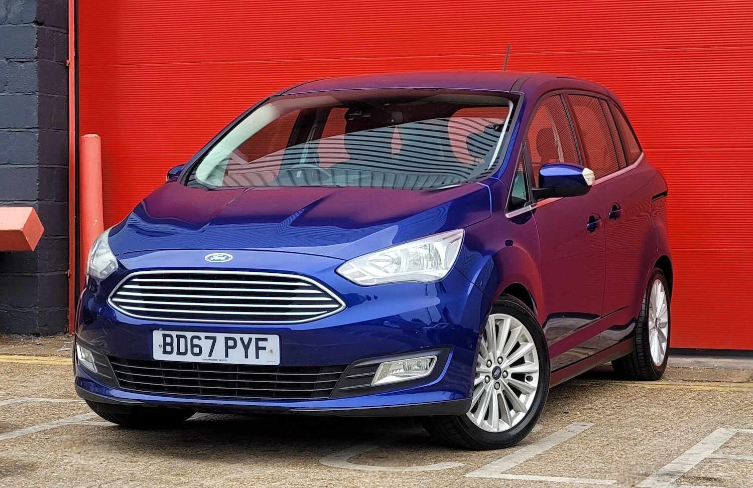 Used Ford Grand C-Max 2018 for sale - 76166614: Photo 2