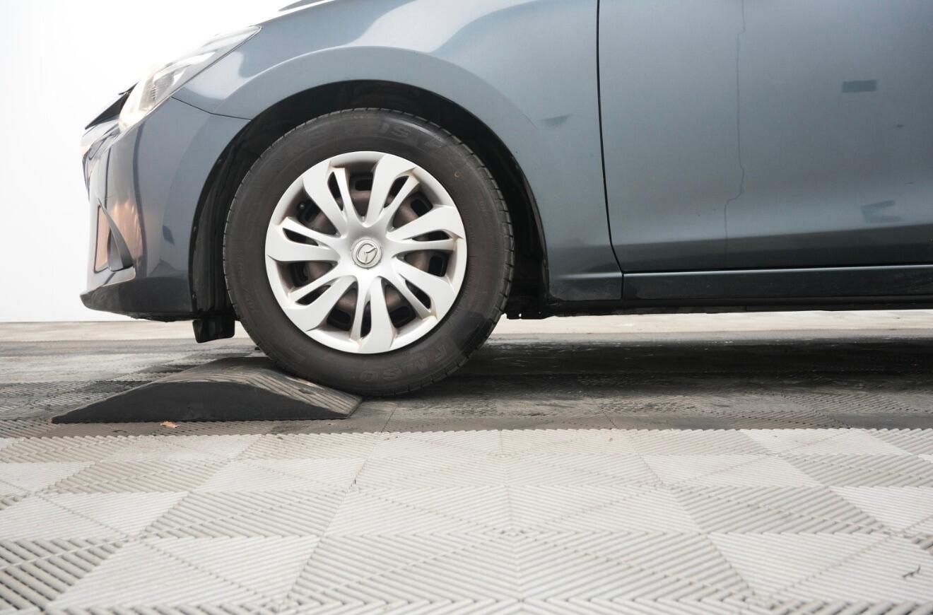 Used Mazda Mazda2 for sale - 76667325: Photo 9