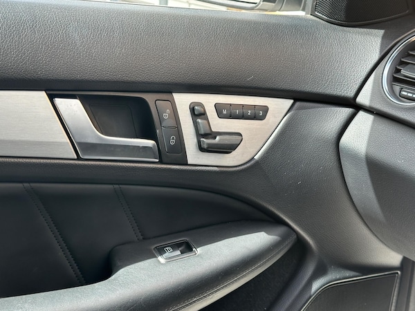 Used Mercedes-Benz C-Class 2014 for sale - 75041867: Photo 39