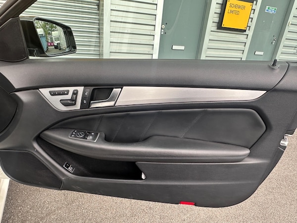 Used Mercedes-Benz C-Class 2014 for sale - 75041867: Photo 42