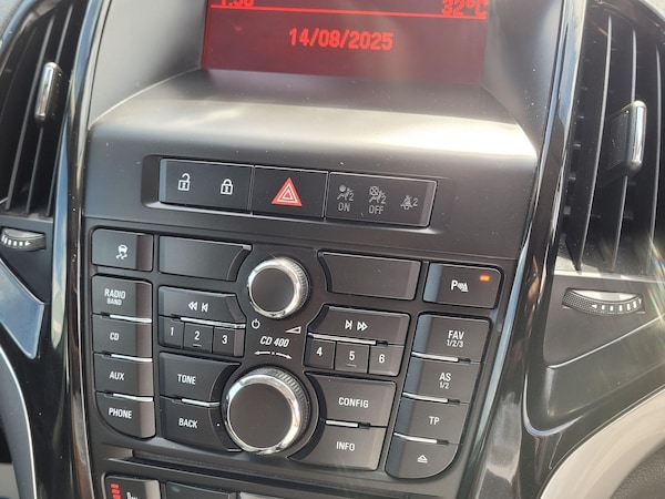 Used Vauxhall Astra 2015 for sale - 75614067: Photo 27
