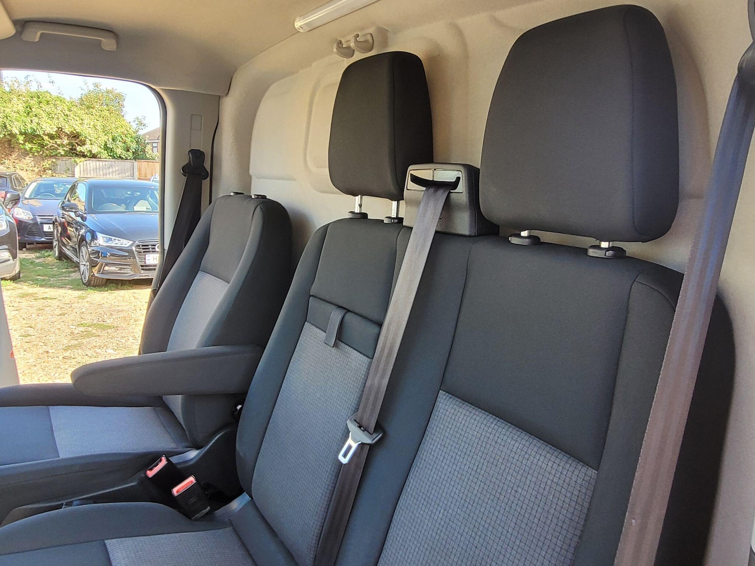 Used Ford Transit Custom 2019 for sale - 76371716: Photo 20