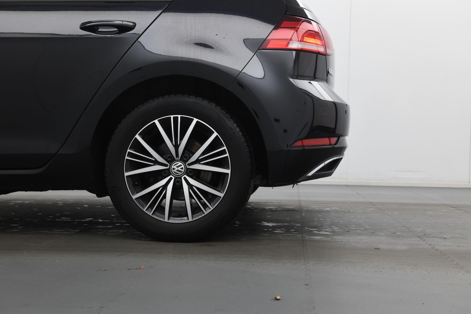 Used Volkswagen Golf 2017 for sale - 77564909: Photo 17