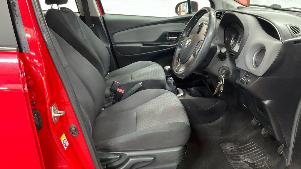 Used Toyota Yaris 2015 for sale - 77029951: Photo 7