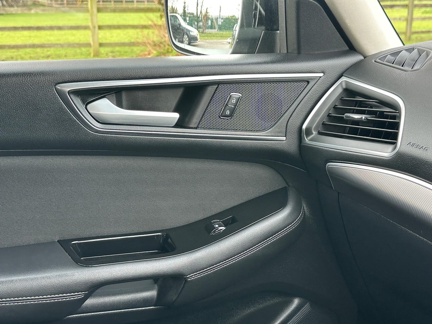 Used Ford S-Max 2015 for sale - 77029663: Photo 14