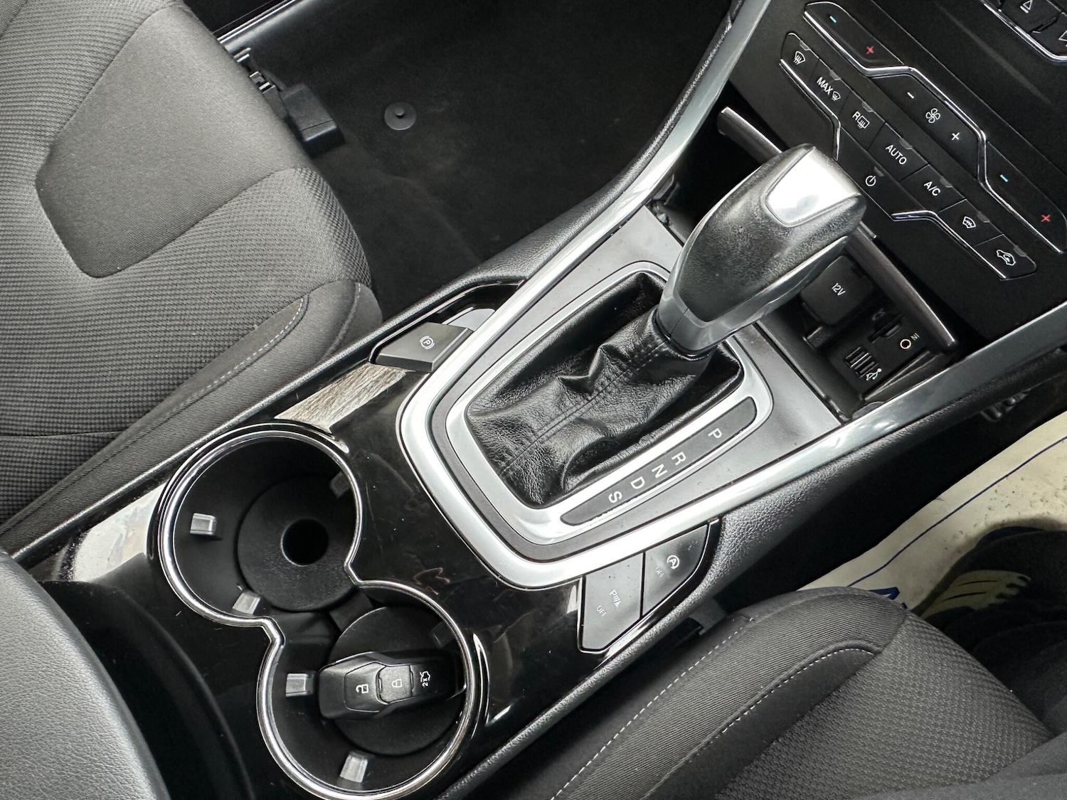 Used Ford S-Max 2015 for sale - 77029663: Photo 16