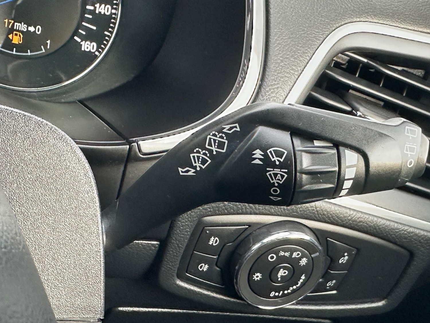 Used Ford S-Max 2015 for sale - 77029663: Photo 42