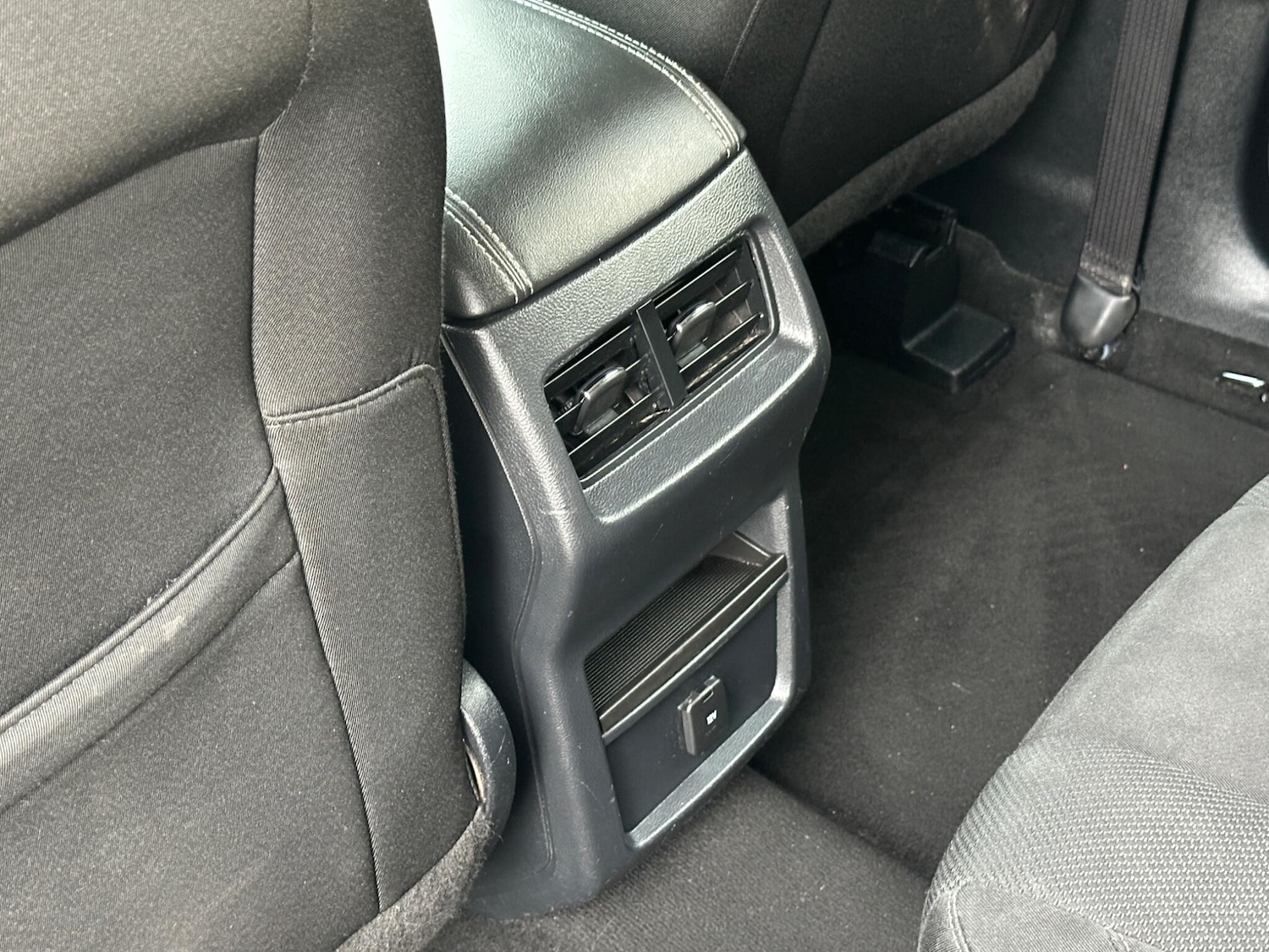 Used Ford S-Max 2015 for sale - 77029663: Photo 47