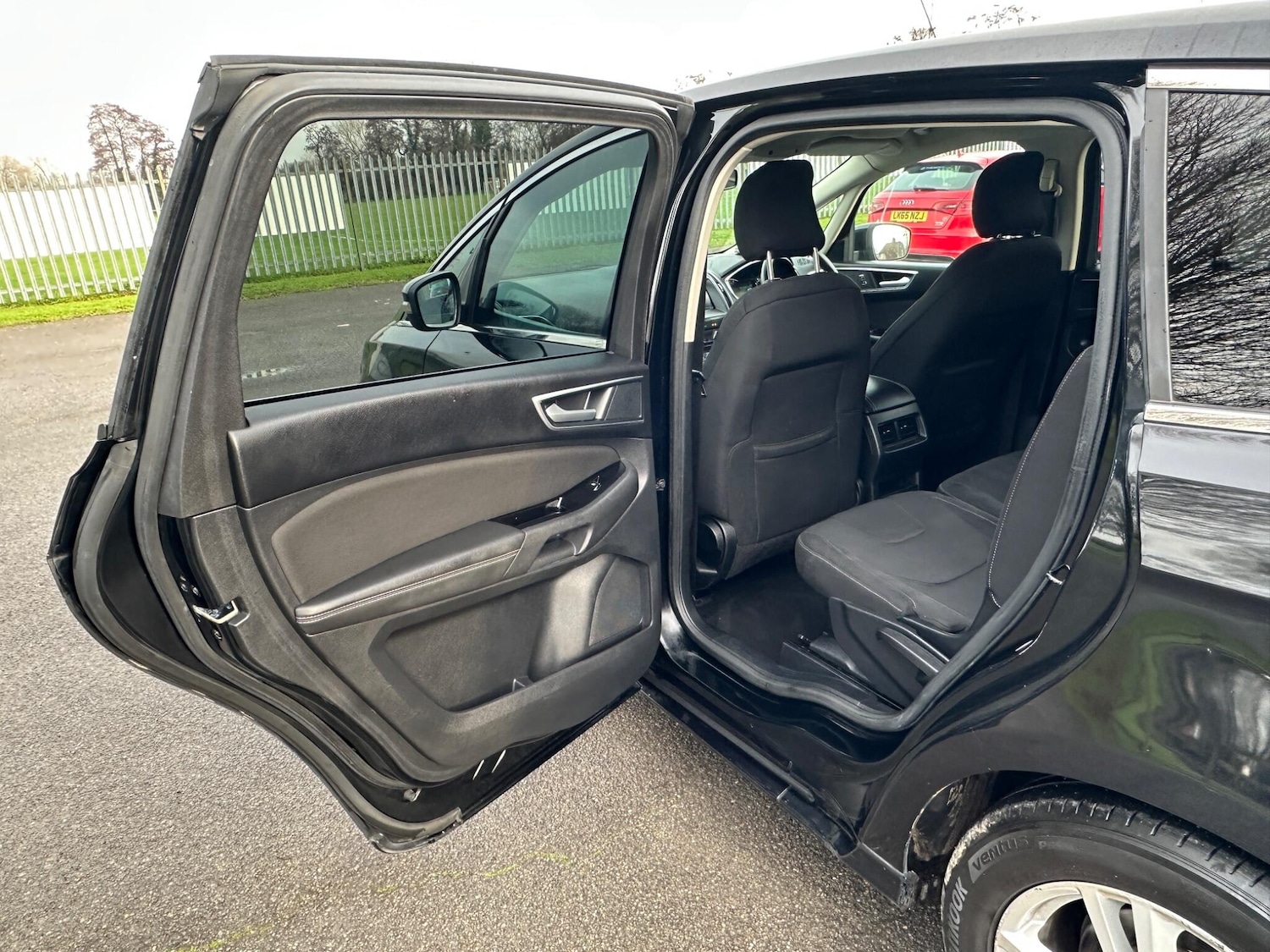 Used Ford S-Max 2015 for sale - 77029663: Photo 53