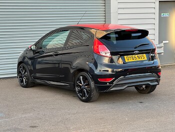 Used Ford Fiesta 2015 for sale - 77066655: Photo