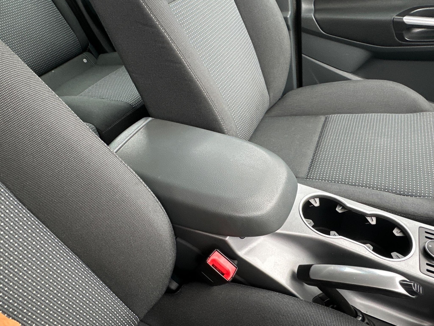 Used Ford C-Max 2014 for sale - 77166970: Photo 18