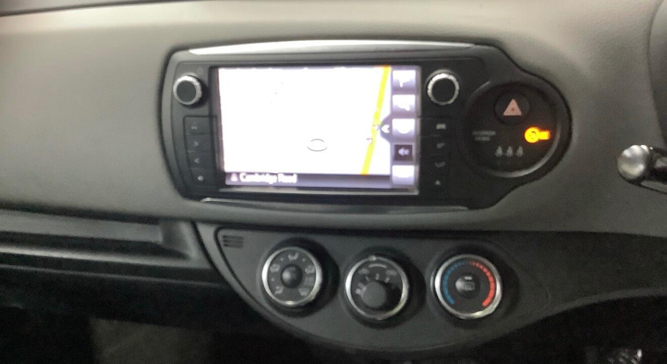 Used Toyota Yaris 2017 for sale - 77426119: Photo 10