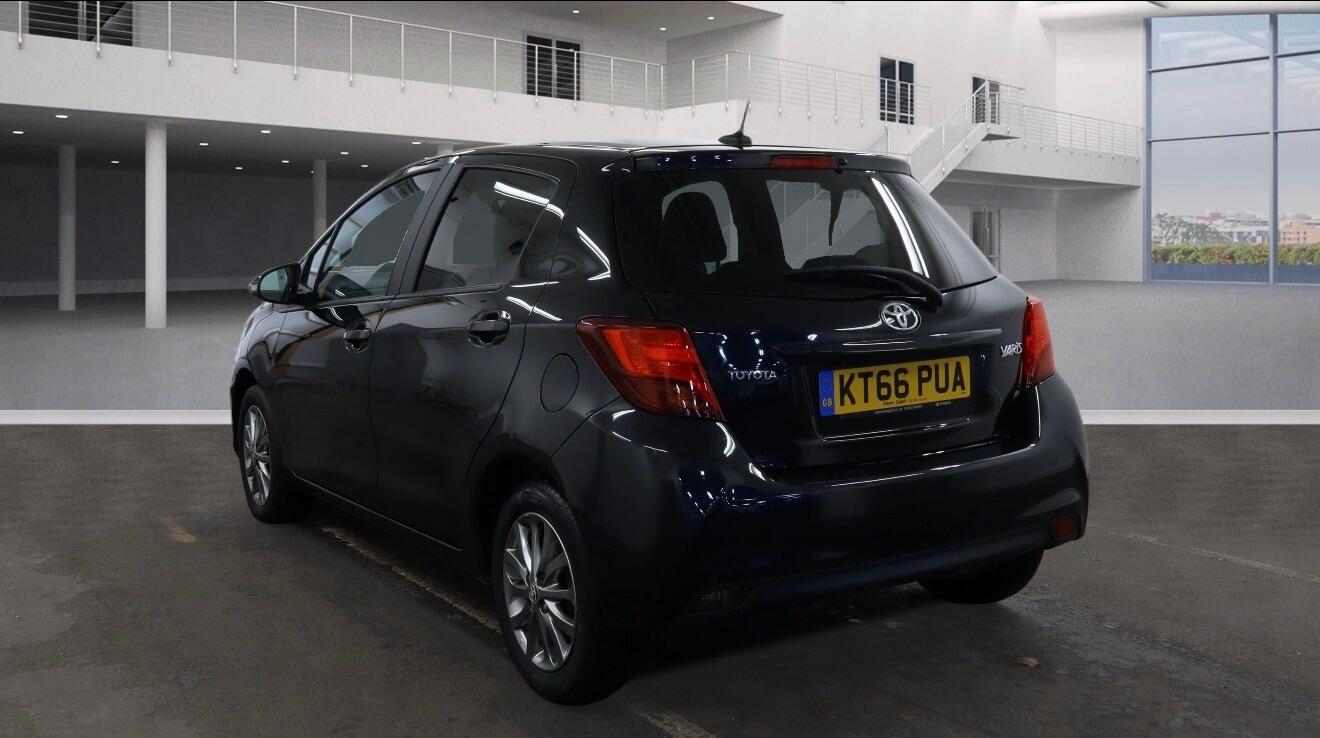 Used Toyota Yaris 2017 for sale - 77426119: Photo 3